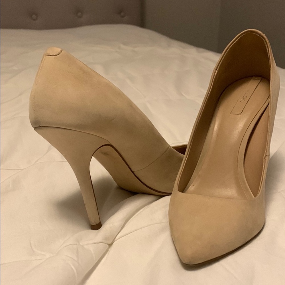 Cream Stiletto Heels with Pointed Toe
